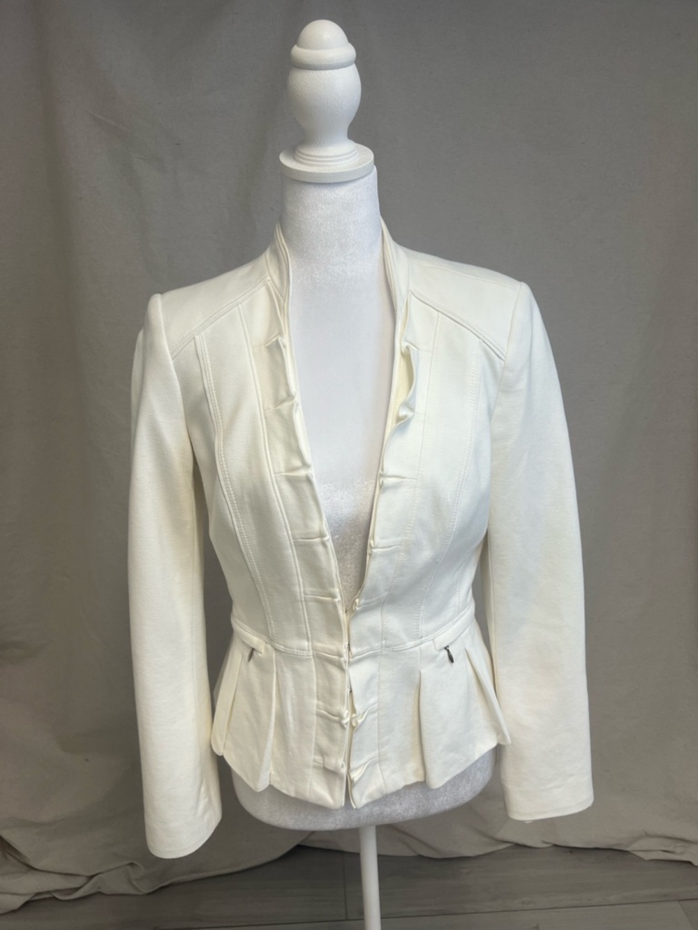 White House Black Market Cream Tailored Peplum Blazer Old Money Quiet Luxury